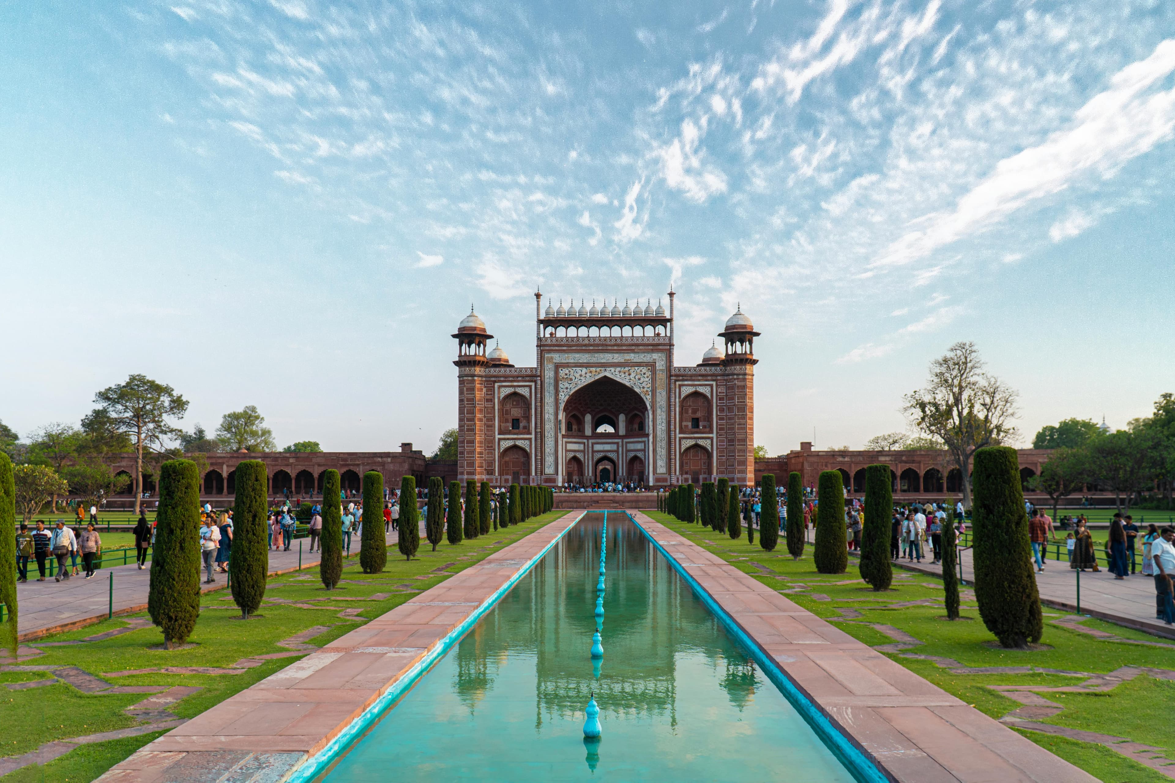 Taj Mahal Tour From Delhi by Luxury Cars